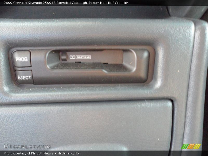 Light Pewter Metallic / Graphite 2000 Chevrolet Silverado 2500 LS Extended Cab