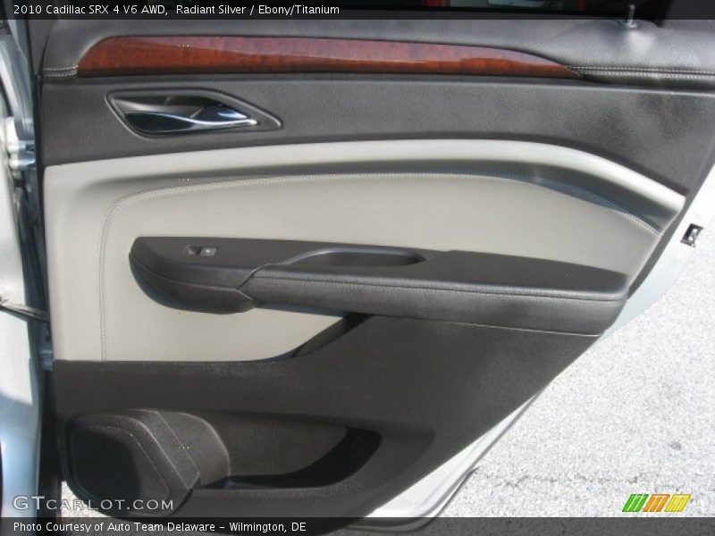 Radiant Silver / Ebony/Titanium 2010 Cadillac SRX 4 V6 AWD