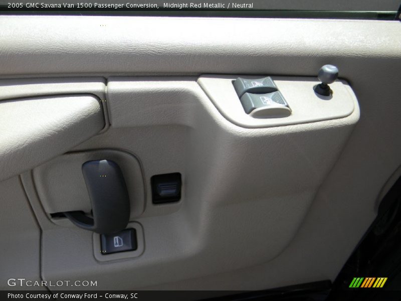 Midnight Red Metallic / Neutral 2005 GMC Savana Van 1500 Passenger Conversion