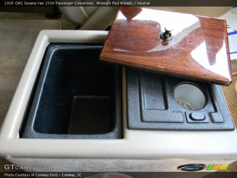 Midnight Red Metallic / Neutral 2005 GMC Savana Van 1500 Passenger Conversion