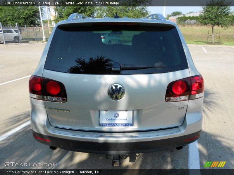 White Gold Metallic / Pure Beige 2008 Volkswagen Touareg 2 VR6