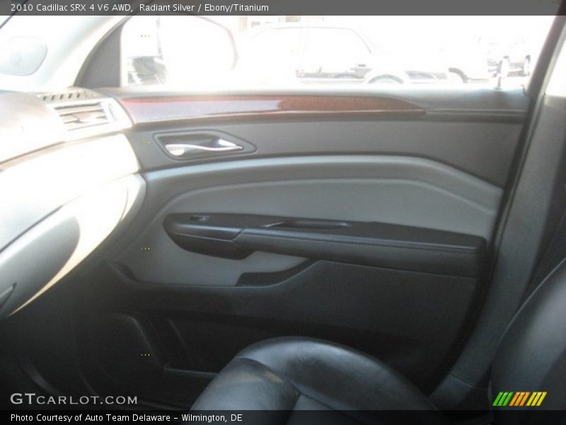 Radiant Silver / Ebony/Titanium 2010 Cadillac SRX 4 V6 AWD