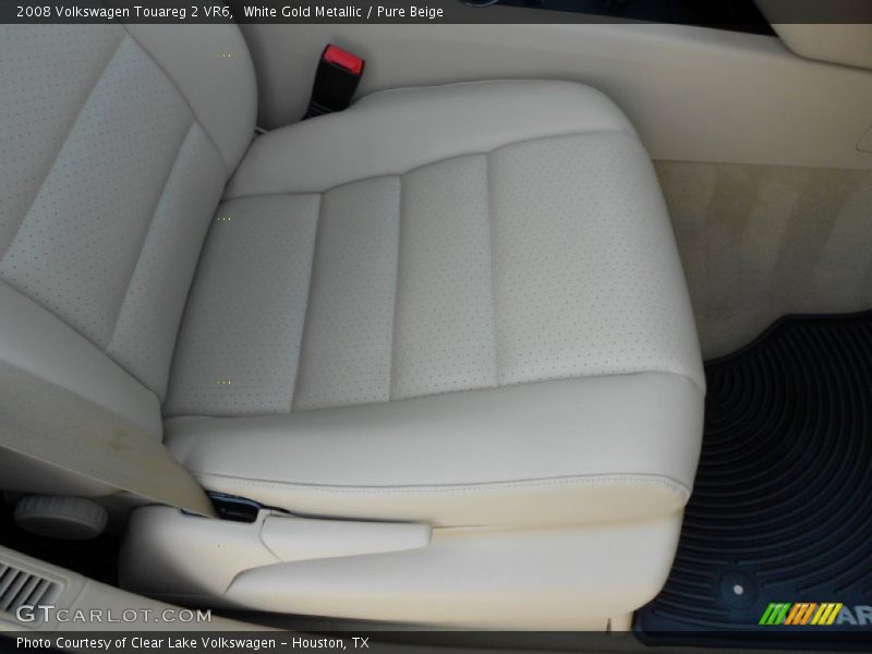 White Gold Metallic / Pure Beige 2008 Volkswagen Touareg 2 VR6