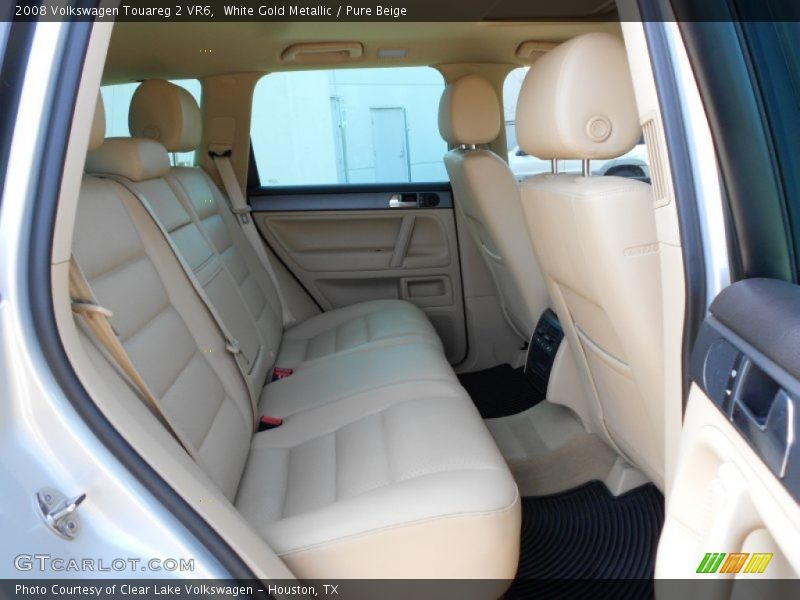 White Gold Metallic / Pure Beige 2008 Volkswagen Touareg 2 VR6