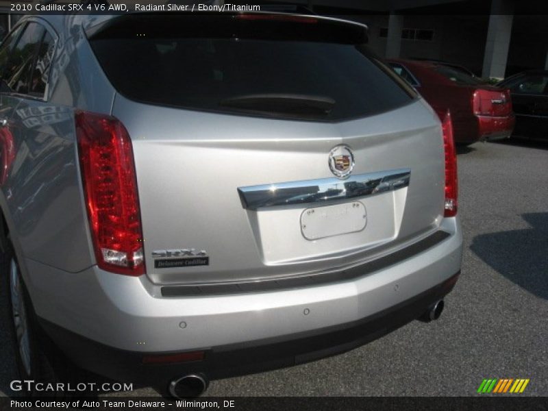 Radiant Silver / Ebony/Titanium 2010 Cadillac SRX 4 V6 AWD