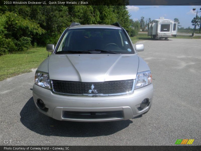 Quick Silver Metallic / Black 2010 Mitsubishi Endeavor LS