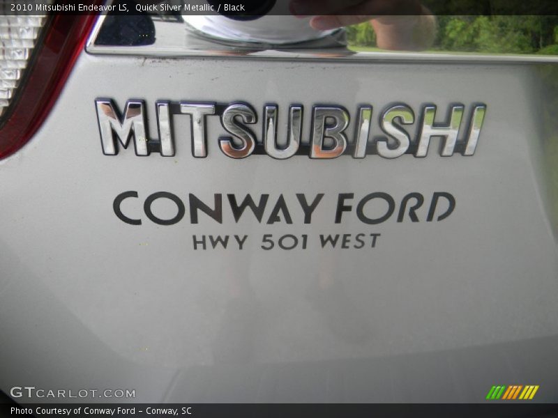 Quick Silver Metallic / Black 2010 Mitsubishi Endeavor LS