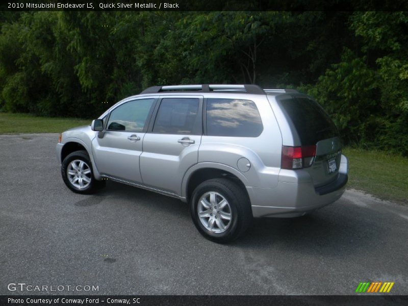 Quick Silver Metallic / Black 2010 Mitsubishi Endeavor LS