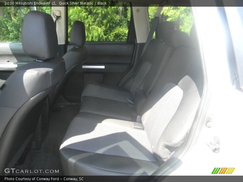 Quick Silver Metallic / Black 2010 Mitsubishi Endeavor LS