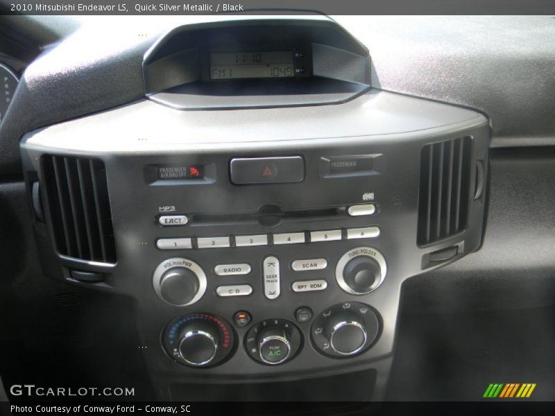 Quick Silver Metallic / Black 2010 Mitsubishi Endeavor LS