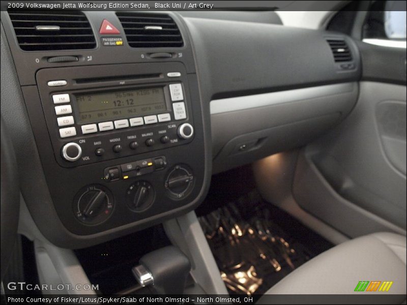 Controls of 2009 Jetta Wolfsburg Edition Sedan