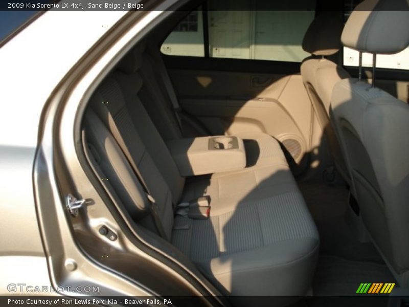 Sand Beige / Beige 2009 Kia Sorento LX 4x4