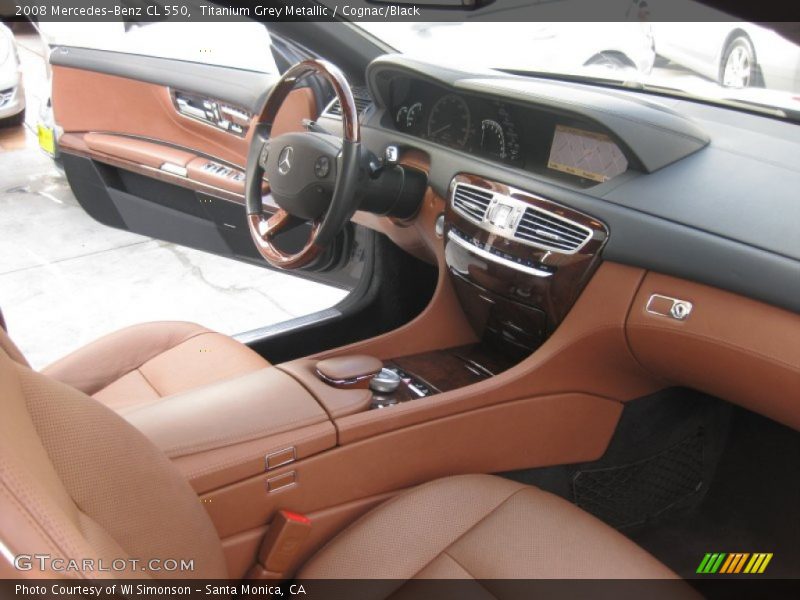 Dashboard of 2008 CL 550