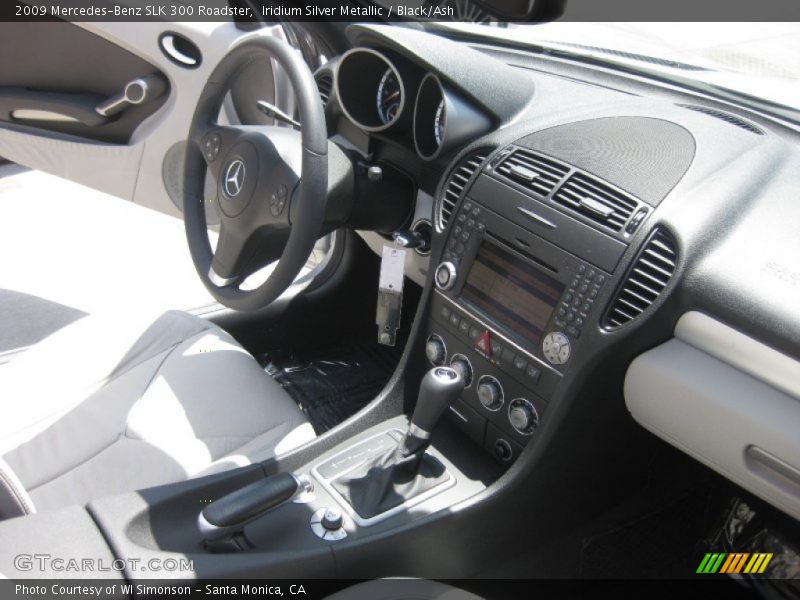 Iridium Silver Metallic / Black/Ash 2009 Mercedes-Benz SLK 300 Roadster