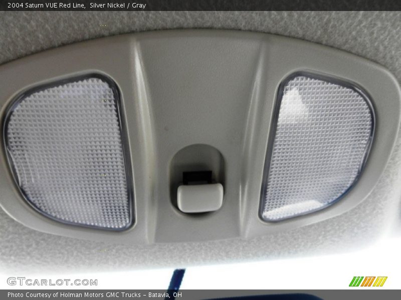 Silver Nickel / Gray 2004 Saturn VUE Red Line