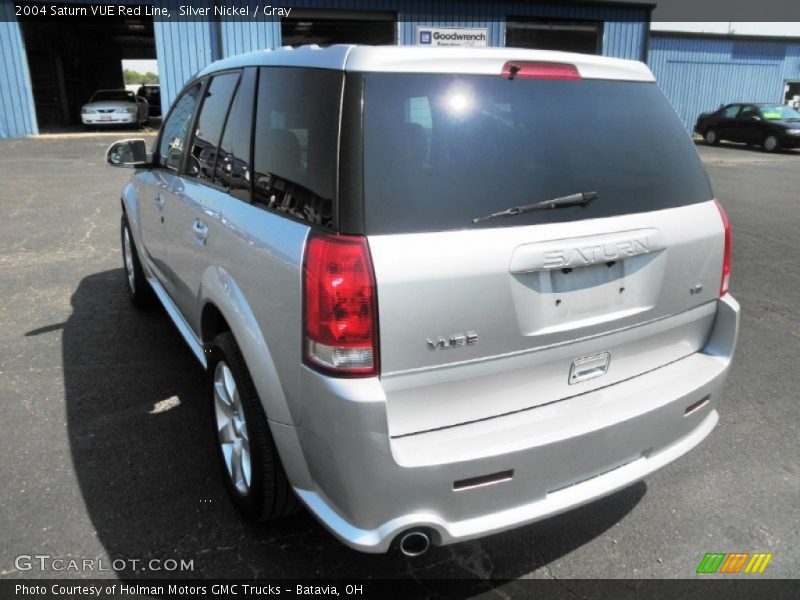 Silver Nickel / Gray 2004 Saturn VUE Red Line