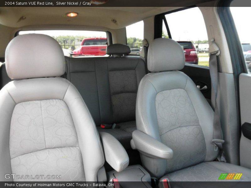 Silver Nickel / Gray 2004 Saturn VUE Red Line
