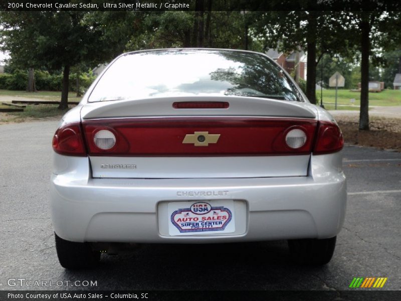 Ultra Silver Metallic / Graphite 2004 Chevrolet Cavalier Sedan