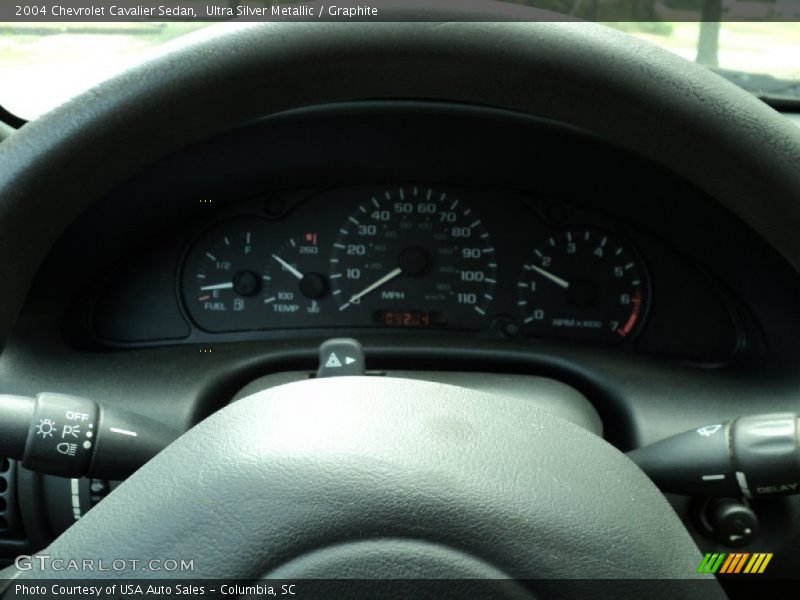 Ultra Silver Metallic / Graphite 2004 Chevrolet Cavalier Sedan