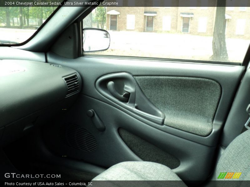 Ultra Silver Metallic / Graphite 2004 Chevrolet Cavalier Sedan
