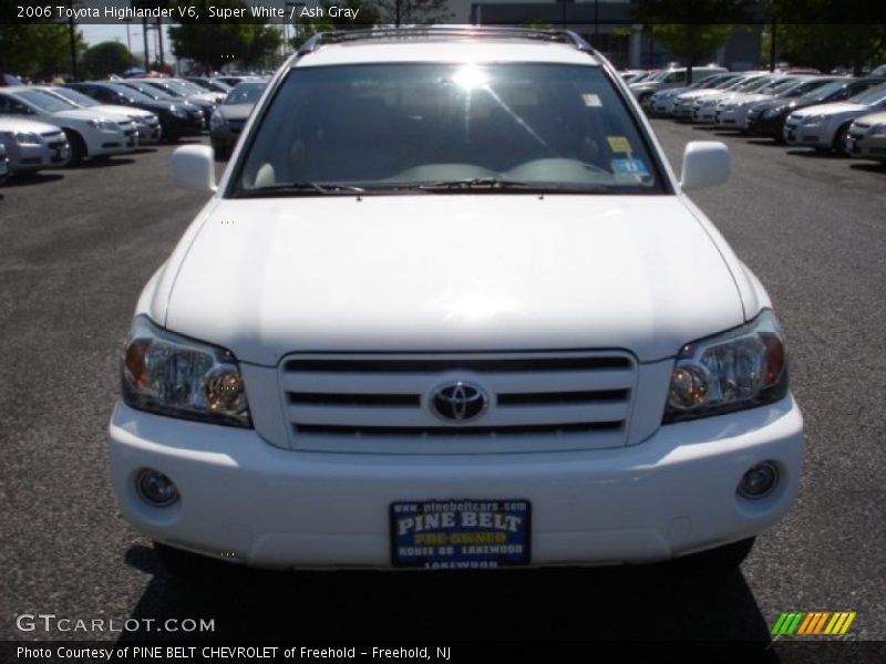 Super White / Ash Gray 2006 Toyota Highlander V6