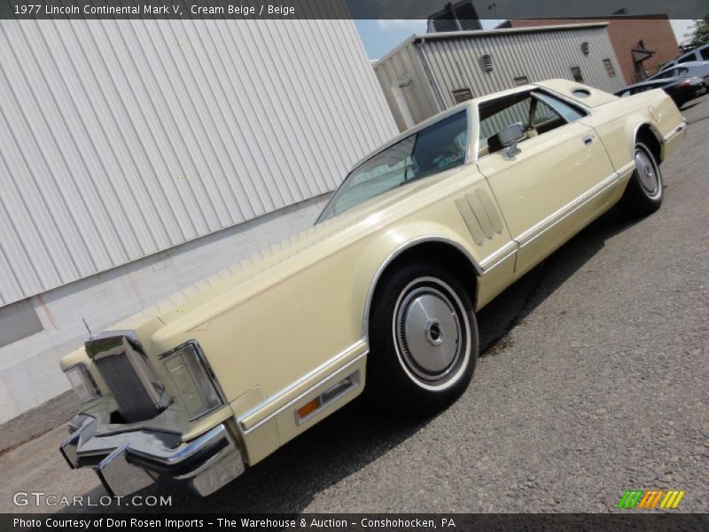 Cream Beige / Beige 1977 Lincoln Continental Mark V