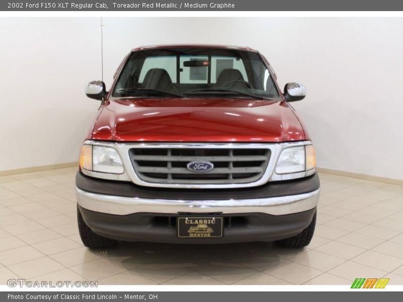 Toreador Red Metallic / Medium Graphite 2002 Ford F150 XLT Regular Cab