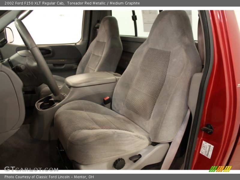 Toreador Red Metallic / Medium Graphite 2002 Ford F150 XLT Regular Cab