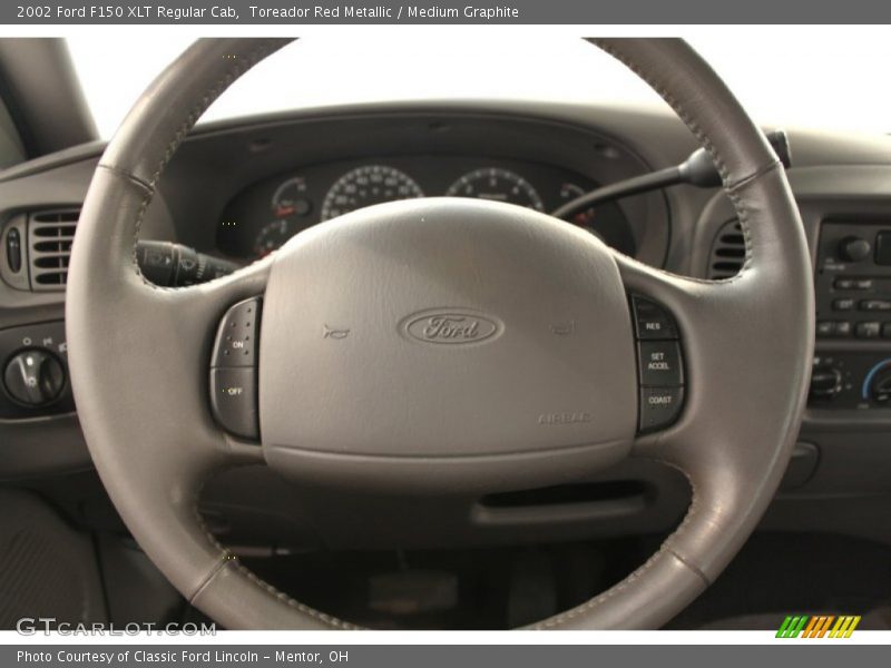 Toreador Red Metallic / Medium Graphite 2002 Ford F150 XLT Regular Cab