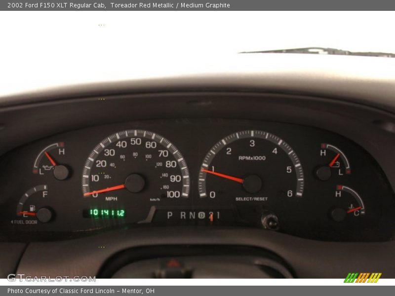 Toreador Red Metallic / Medium Graphite 2002 Ford F150 XLT Regular Cab
