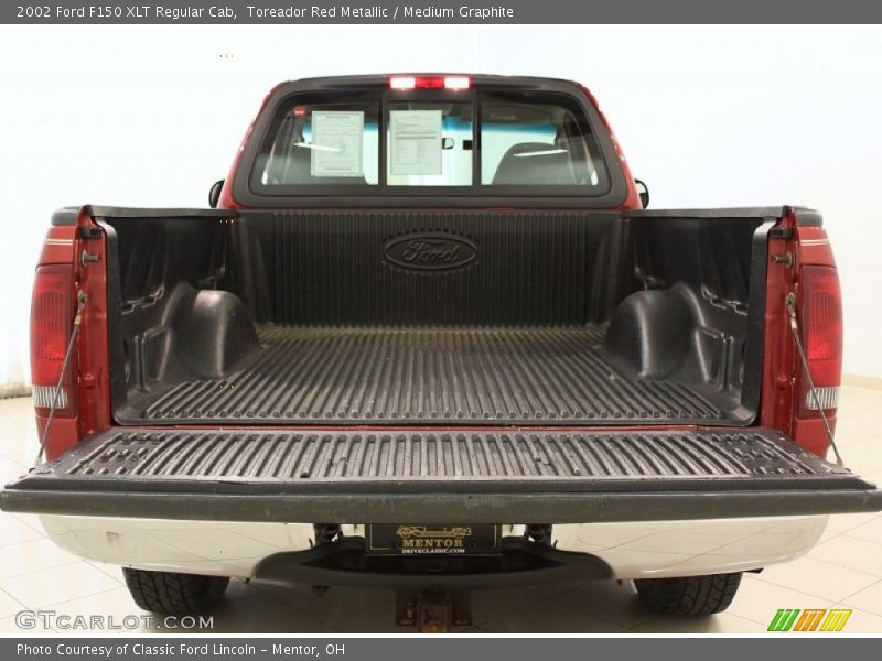 Toreador Red Metallic / Medium Graphite 2002 Ford F150 XLT Regular Cab