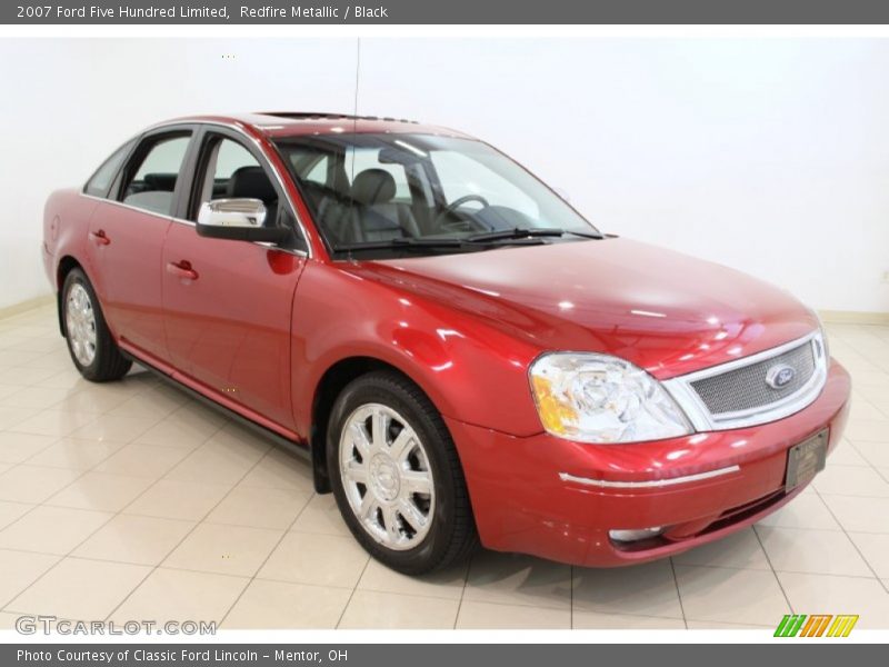 Front 3/4 View of 2007 Five Hundred Limited