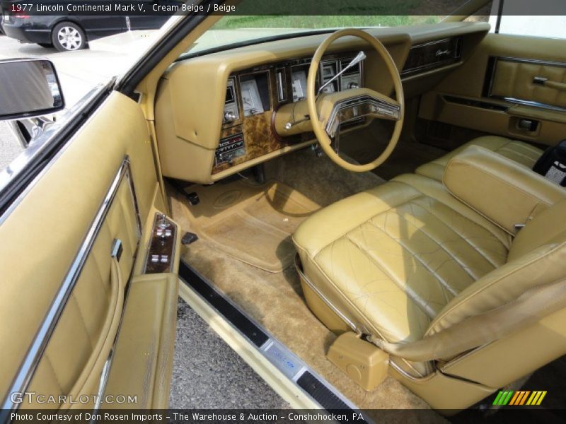 Cream Beige / Beige 1977 Lincoln Continental Mark V