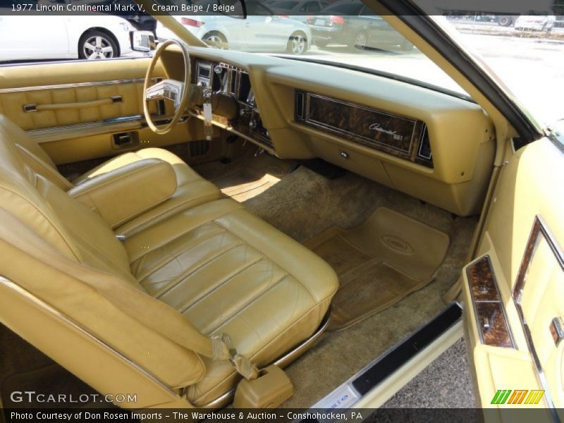 Cream Beige / Beige 1977 Lincoln Continental Mark V