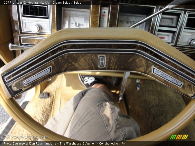 Cream Beige / Beige 1977 Lincoln Continental Mark V