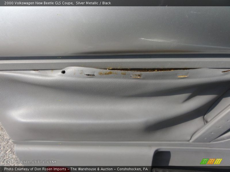 Silver Metallic / Black 2000 Volkswagen New Beetle GLS Coupe