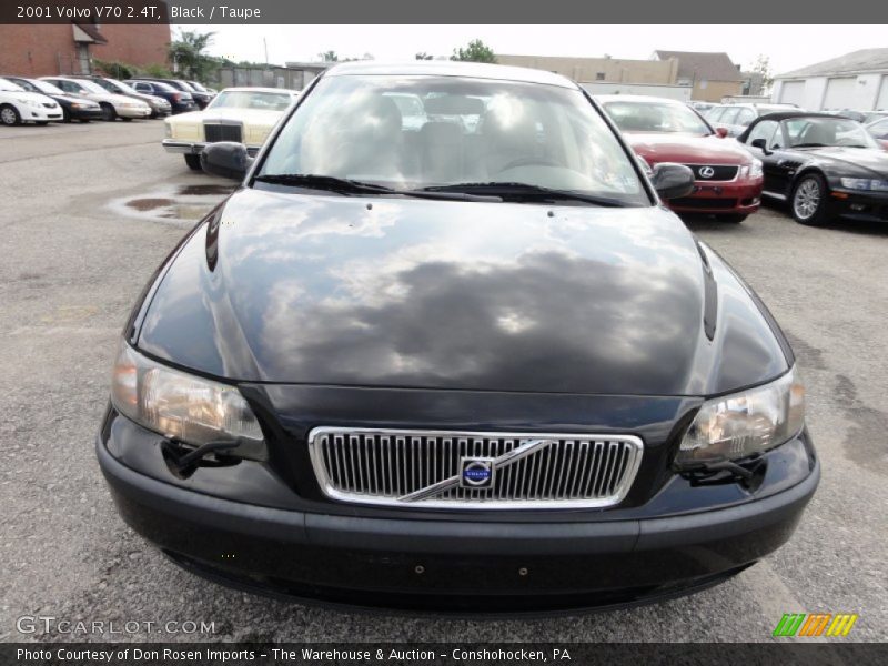 Black / Taupe 2001 Volvo V70 2.4T