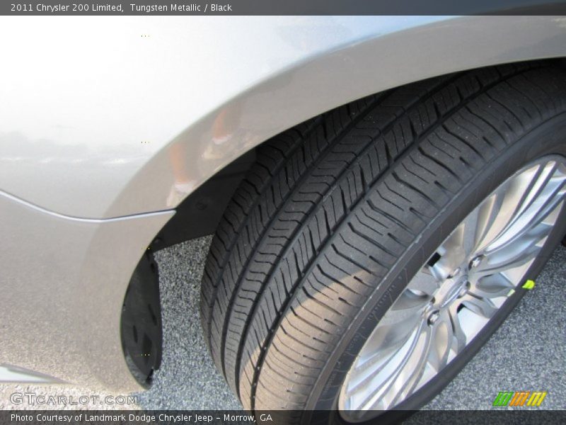 Tungsten Metallic / Black 2011 Chrysler 200 Limited