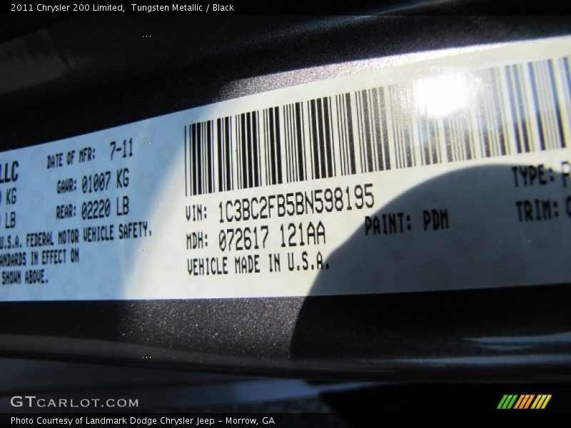 Tungsten Metallic / Black 2011 Chrysler 200 Limited