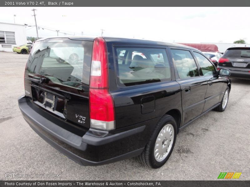 Black / Taupe 2001 Volvo V70 2.4T