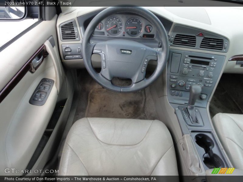 Black / Taupe 2001 Volvo V70 2.4T