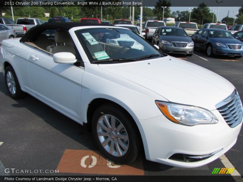 Bright White / Black/Light Frost Beige 2011 Chrysler 200 Touring Convertible