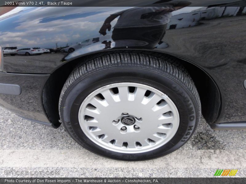 Black / Taupe 2001 Volvo V70 2.4T