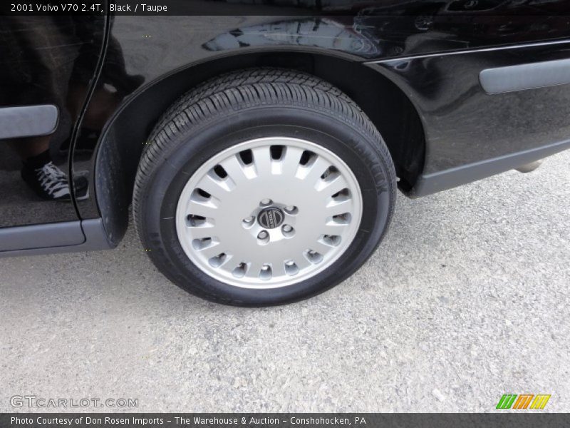 Black / Taupe 2001 Volvo V70 2.4T