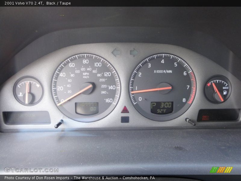 Black / Taupe 2001 Volvo V70 2.4T