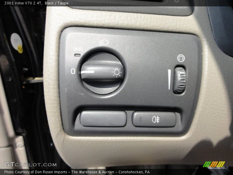 Black / Taupe 2001 Volvo V70 2.4T