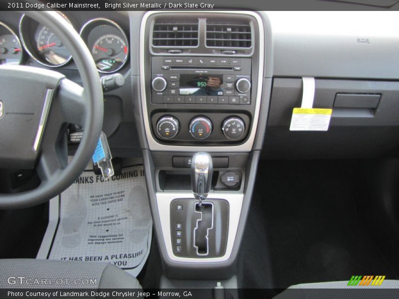 Bright Silver Metallic / Dark Slate Gray 2011 Dodge Caliber Mainstreet
