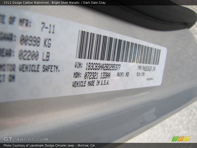 Bright Silver Metallic / Dark Slate Gray 2011 Dodge Caliber Mainstreet