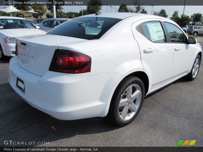 Bright White / Black 2011 Dodge Avenger Mainstreet