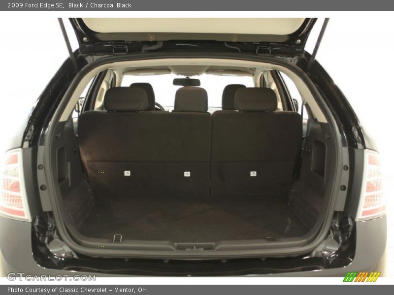  2009 Edge SE Trunk